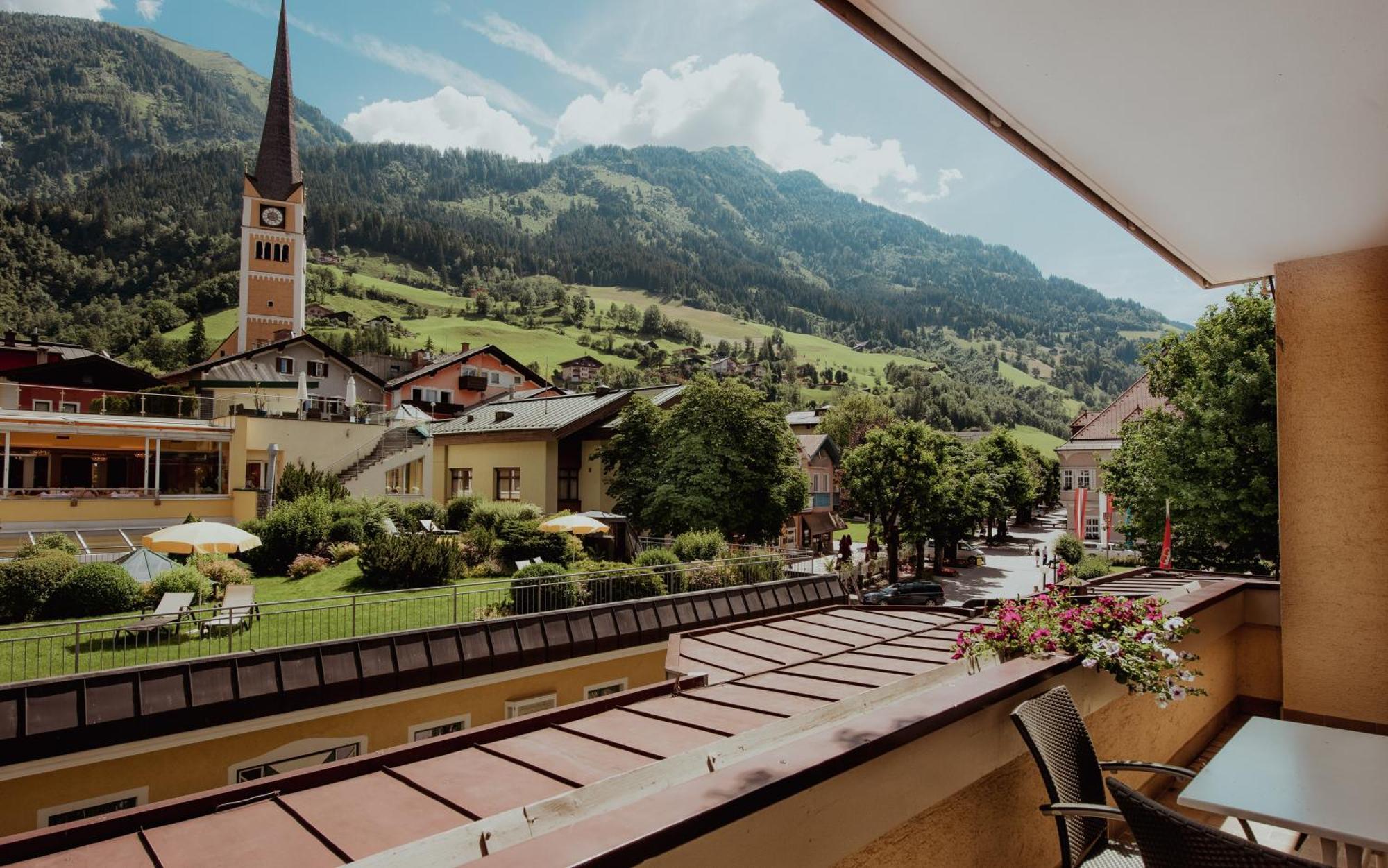 Appartement Hotel Panorama-Im Bademantel Direkt In Die Alpentherme Bad Hofgastein Exterior photo